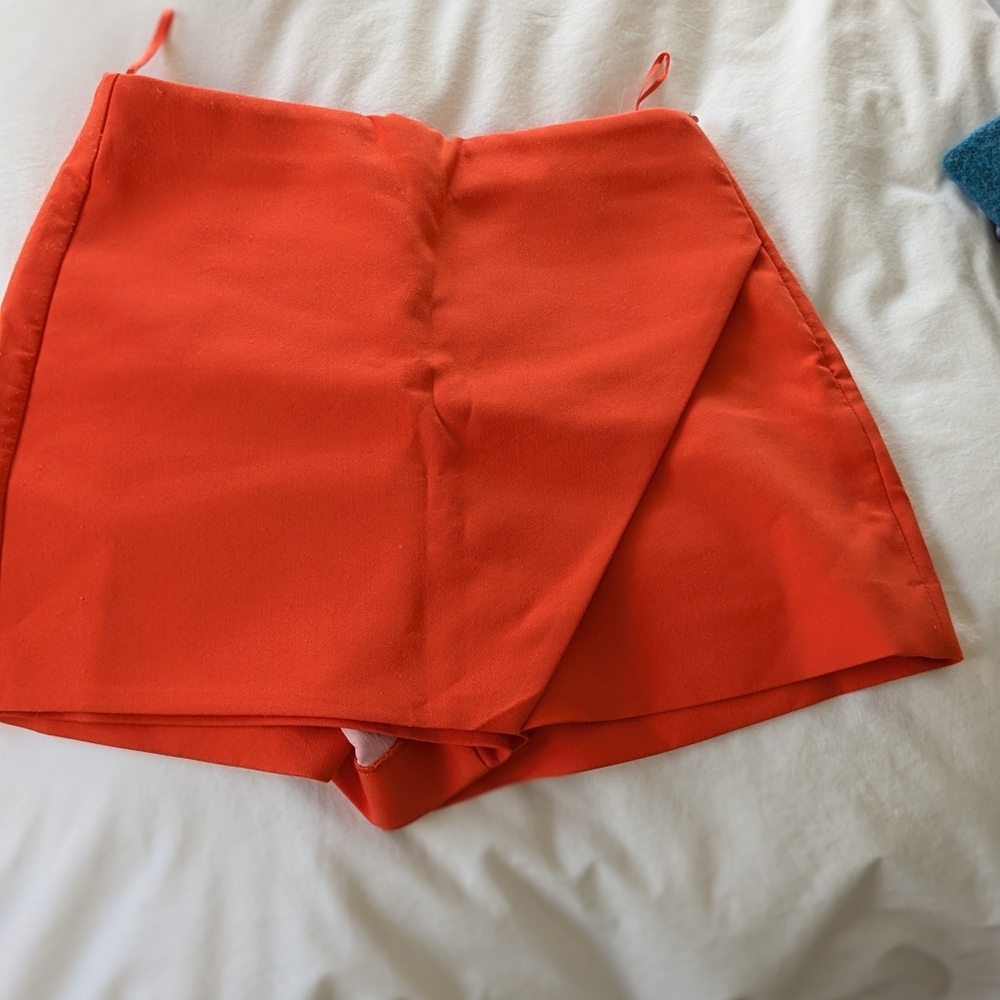 Zara orange skort